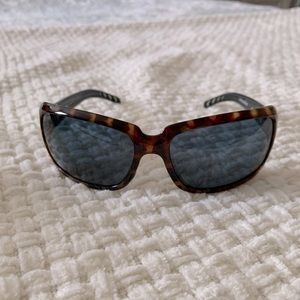 Women’s Costa Isabela sunglasses.